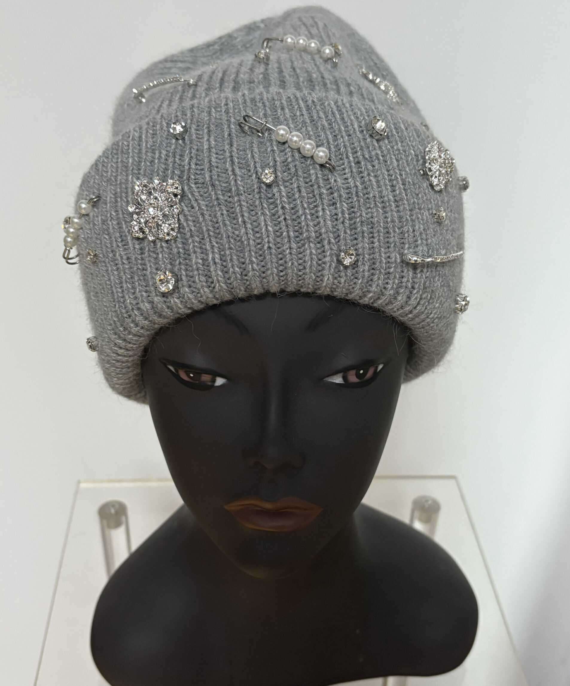 Luxury Rhinestone Beads Knitted Hat